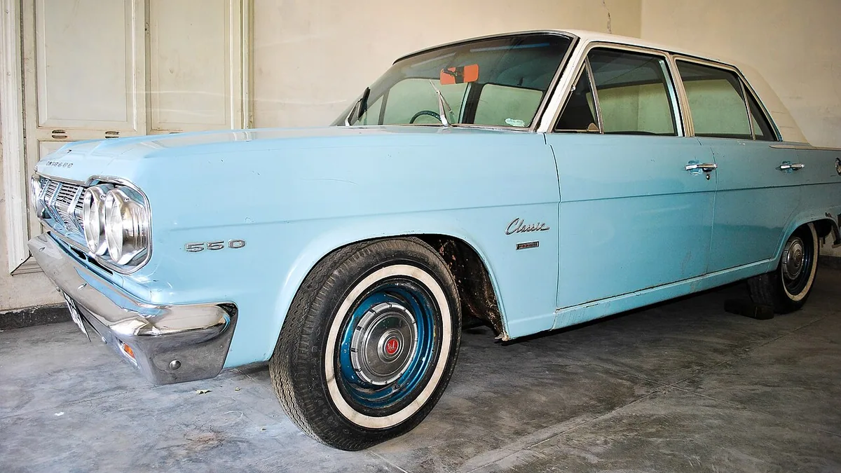 Классический автомобиль Rambler в музее
